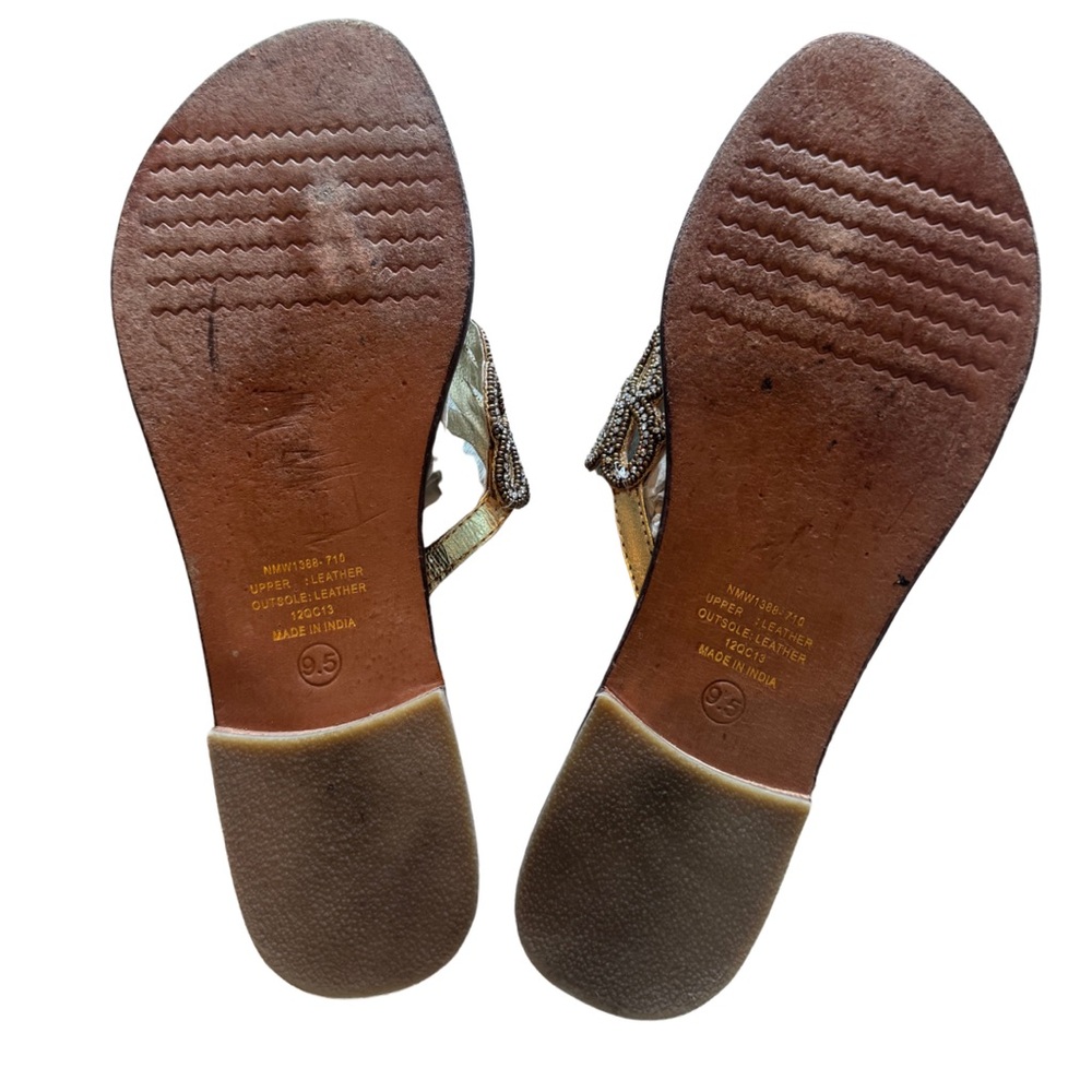 Naughty MonkeyTwisty Gold Crystal Beaded sandals Thong Flats 9.5 EUC with Box - Picture 5 of 8